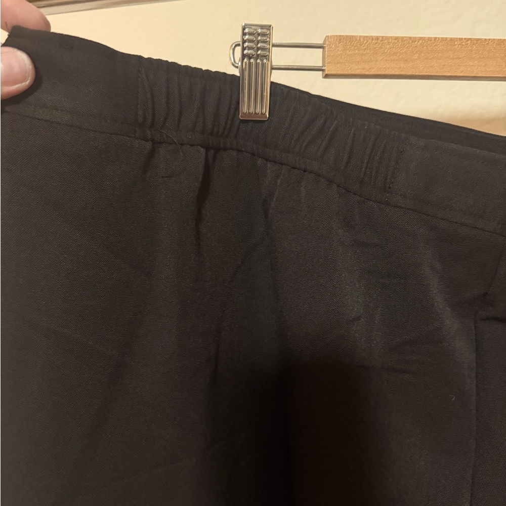 NWT Plus Size Evans Pull On Style Black Picasso Pants - Picture 2 of 7